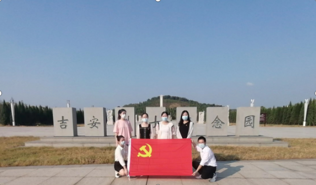 赓续红色血脉 薪火代代相承 ——市绿庐陵公司做好“后继有人”庆祝党的二十大胜利召开