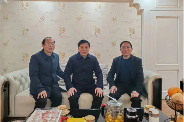 体育365网投_365bet365用址_365bet官网提现说维护市场监管局开展离退休老同志春节走访慰..